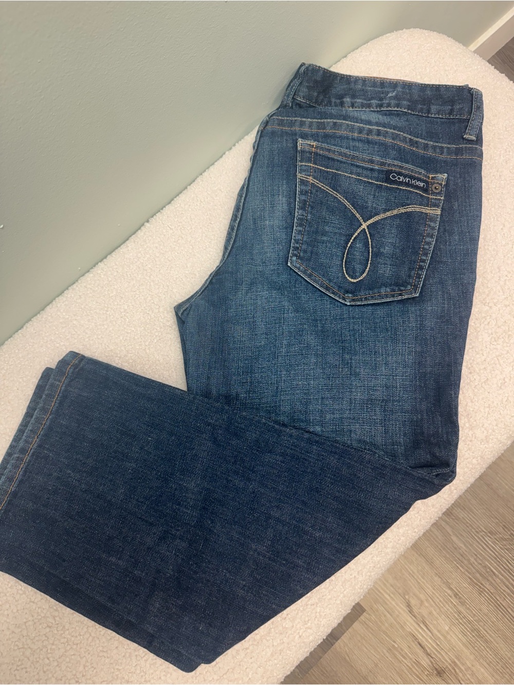 Calvin Klein Dark Wash Bootcut Capris